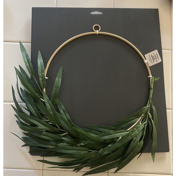 Threshold Faux Greenery Bamboo Wreath Ring Wall Sculpture Green -NWT - Picture 4 of 4